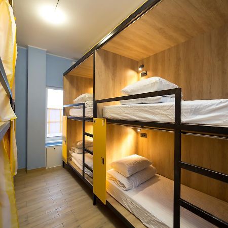 Hotel Bee Station Киев Экстерьер фото
